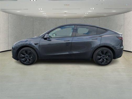 2025 Tesla Model Y Long Range Dual Motor Rear-Wheel Drive
