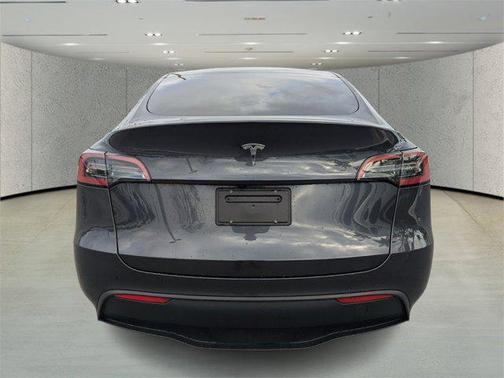 2025 Tesla Model Y Long Range Dual Motor Rear-Wheel Drive
