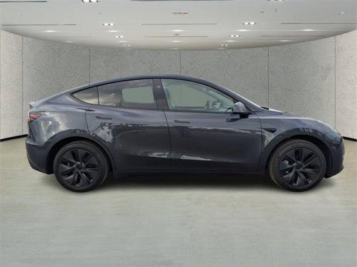 2025 Tesla Model Y Long Range Dual Motor Rear-Wheel Drive