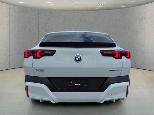 2025 BMW X2 xDrive28i