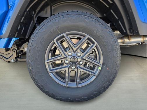 2026 Jeep Gladiator Sport S