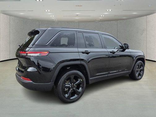 Diamond 2026 Jeep Grand Cherokee Limited