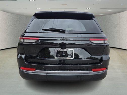Diamond 2026 Jeep Grand Cherokee Limited