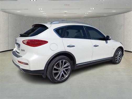 2017 INFINITI QX50 Base