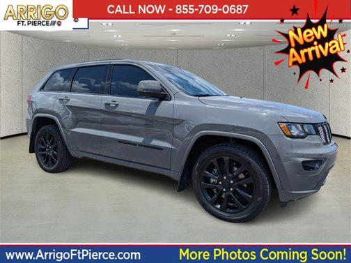 2022 Jeep Grand Cherokee Laredo