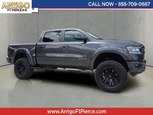 Granite Crystal Metallic Clearcoat 2024 RAM 1500 Laramie