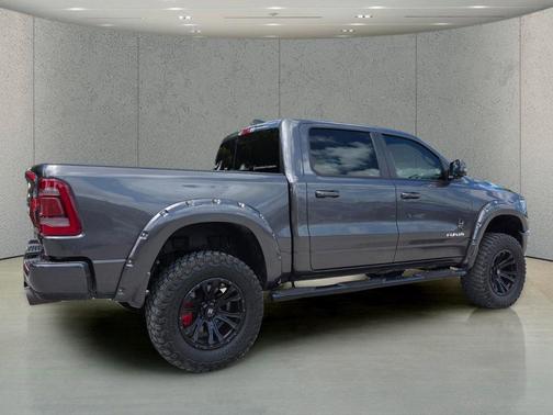 Granite Crystal Metallic Clearcoat 2024 RAM 1500 Laramie