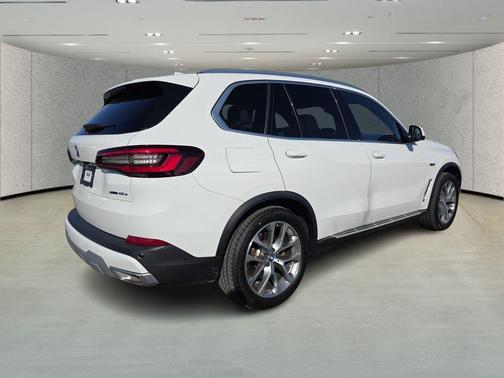 2023 BMW X5 PHEV xDrive45e