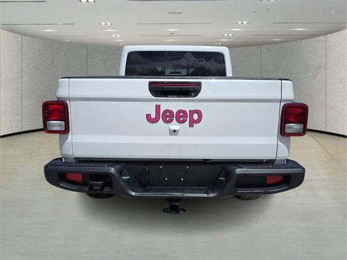 2024 Jeep Gladiator Nighthawk