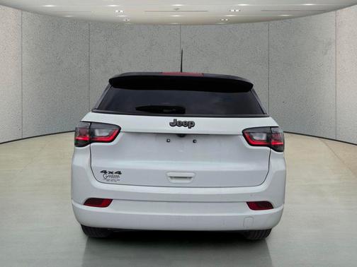 Bright White Clearcoat 2023 Jeep Compass High Altitude