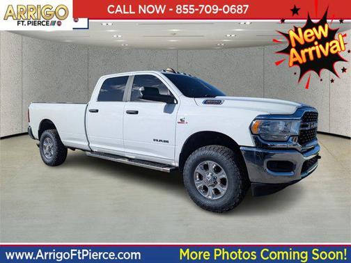 2022 RAM 3500 Big Horn Crew Cab 4x4 8' Box