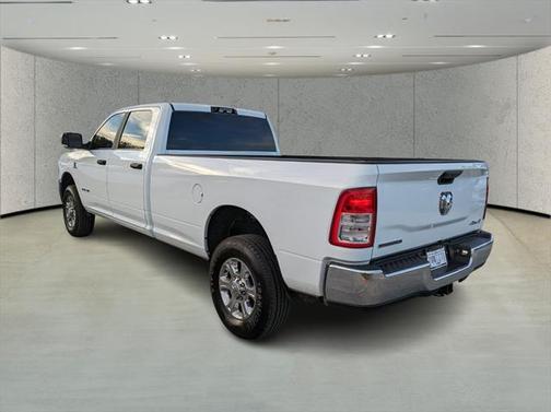 2022 RAM 3500 Big Horn Crew Cab 4x4 8' Box