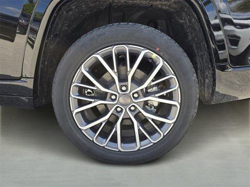 2025 Jeep Grand Cherokee L Summit Reserve