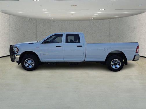 2019 RAM 2500 Tradesman Crew Cab 4x4 8' Box
