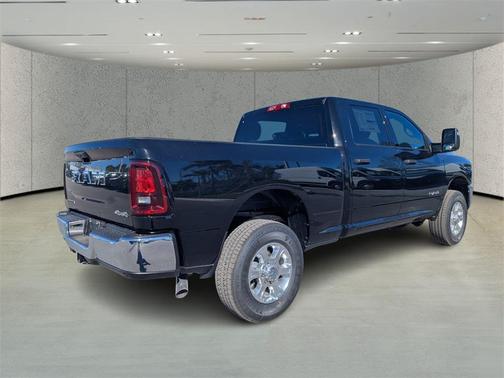 2026 RAM 2500 Big Horn Crew Cab 4x4 6'4' Box