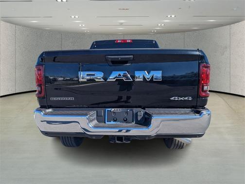 2026 RAM 2500 Big Horn Crew Cab 4x4 6'4' Box