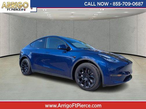 2022 Tesla Model Y Long Range Dual Motor All-Wheel Drive