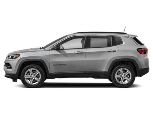 Silver Zynith Metallic Clearcoat 2024 Jeep Compass Sport