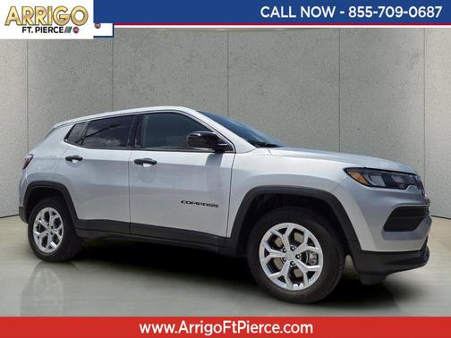 Silver Zynith Metallic Clearcoat 2024 Jeep Compass Sport