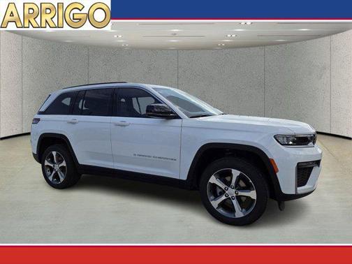 Bright White Clearcoat 2026 Jeep Grand Cherokee Limited