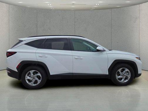 White Pearl 2024 Hyundai TUCSON SEL