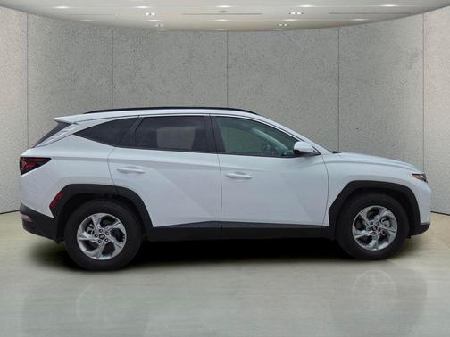 White Pearl 2024 Hyundai TUCSON SEL