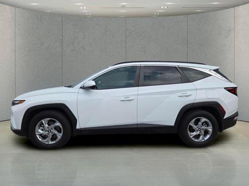 White Pearl 2024 Hyundai TUCSON SEL