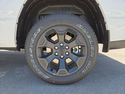 Bright White Clearcoat 2026 RAM 1500 Big Horn/Lone Star