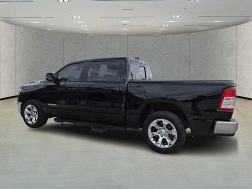 Diamond Black Crystal Pearlcoat 2021 RAM 1500 Big Horn/Lone Star