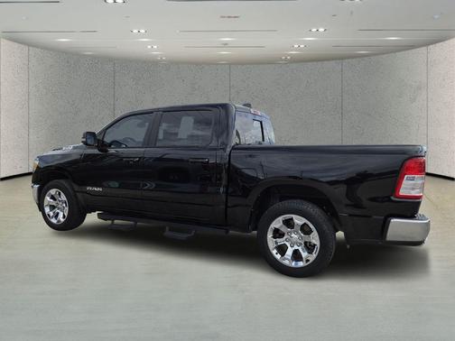 Diamond Black Crystal Pearlcoat 2021 RAM 1500 Big Horn/Lone Star