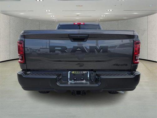 2025 RAM 2500 Tradesman Crew Cab 4x4 6'4' Box