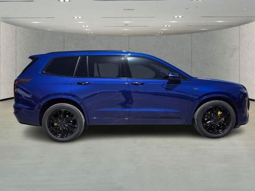 2024 Cadillac XT6 Premium Luxury FWD