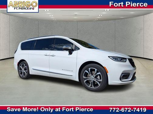 2025 Chrysler Pacifica L