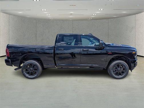2025 RAM 3500 Laramie Crew Cab 4x4 6'4' Box