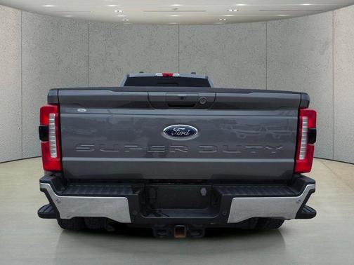 Carbonized Gray Metallic 2023 Ford F-350 Lariat