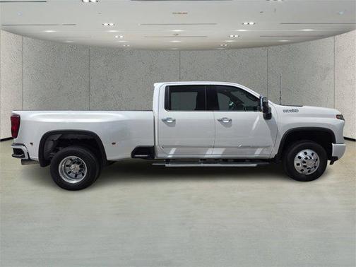 2025 Chevrolet Silverado 3500 High Country