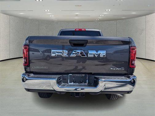 2025 RAM 2500 Big Horn Crew Cab 4x4 6'4' Box