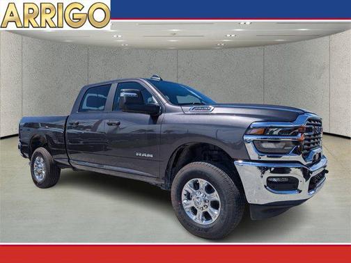 2025 RAM 2500 Big Horn Crew Cab 4x4 6'4' Box