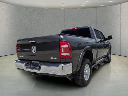 Granite Crystal Metallic Clearcoat 2020 RAM 2500 Laramie Crew Cab 4x4 6'4' Box