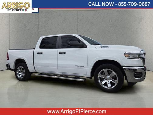 Bright White Clearcoat 2025 RAM 1500 Big Horn/Lone Star