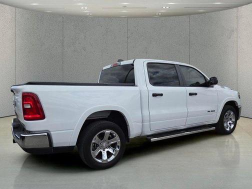 Bright White Clearcoat 2025 RAM 1500 Big Horn/Lone Star