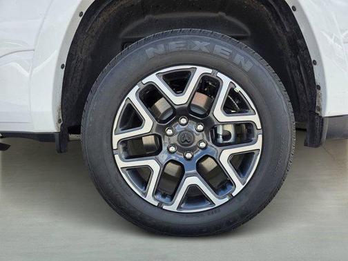 Bright White Clearcoat 2026 RAM 1500 Laramie