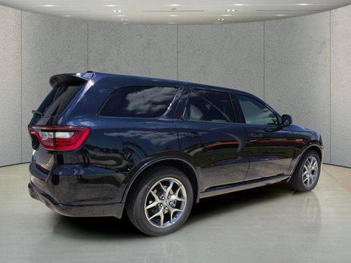 Night Moves 2026 Dodge Durango GT HEMI V8