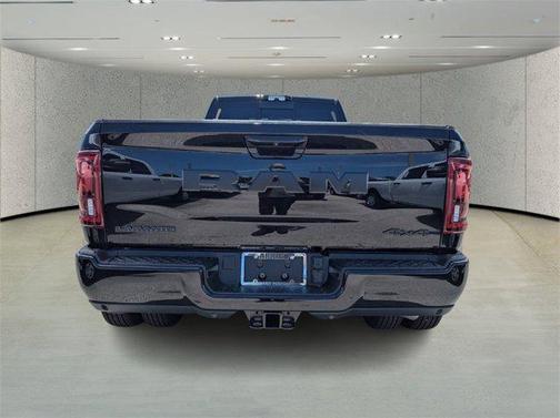 2025 RAM 3500 Laramie Crew Cab 4x4 8' Box