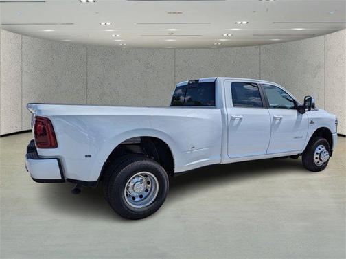 2025 RAM 3500 Laramie Crew Cab 4x4 8' Box