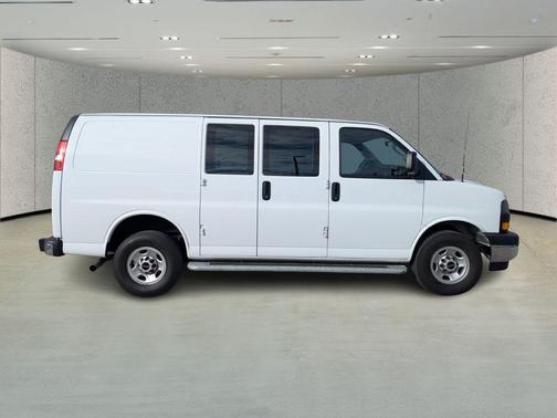 2024 GMC Savana 2500 Work Van