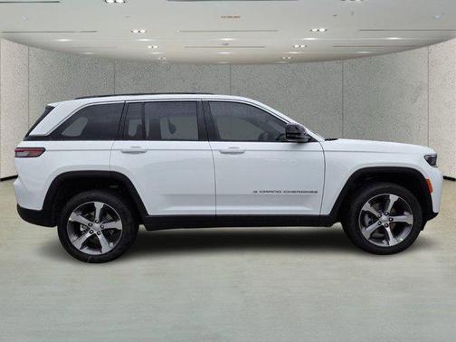 White 2026 Jeep Grand Cherokee Limited