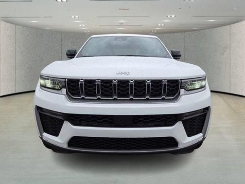 White 2026 Jeep Grand Cherokee Limited