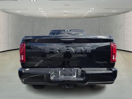 2026 RAM 2500 Big Horn Crew Cab 4x4 6'4' Box