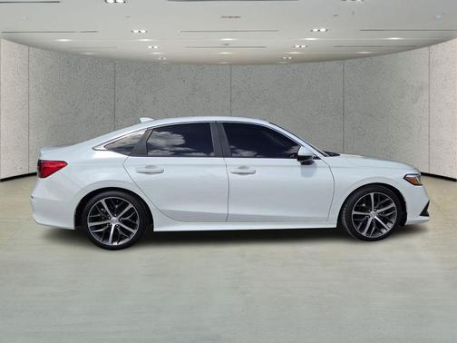 2022 Honda Civic Touring